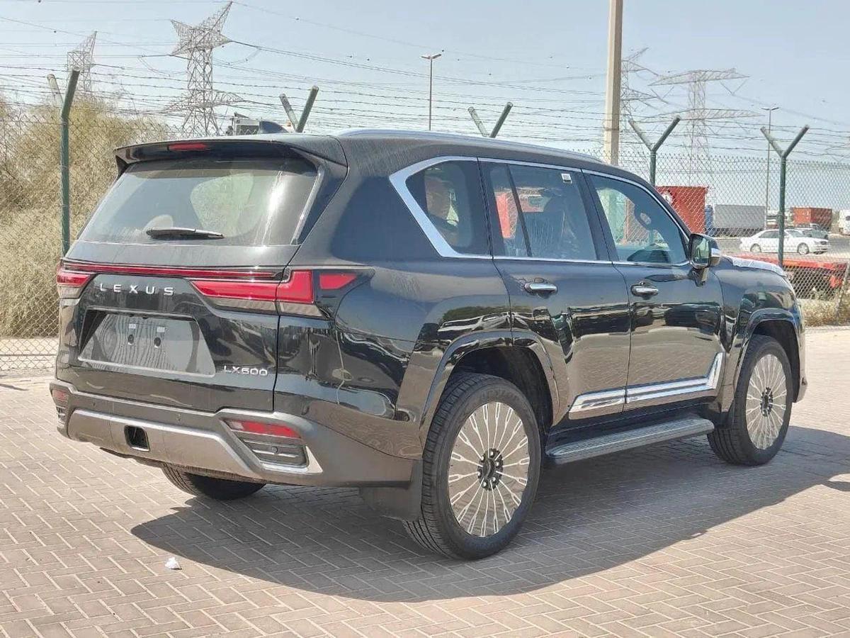 Lexus LX 600 LEXUS LX 600 VIP 3.5L-6-6