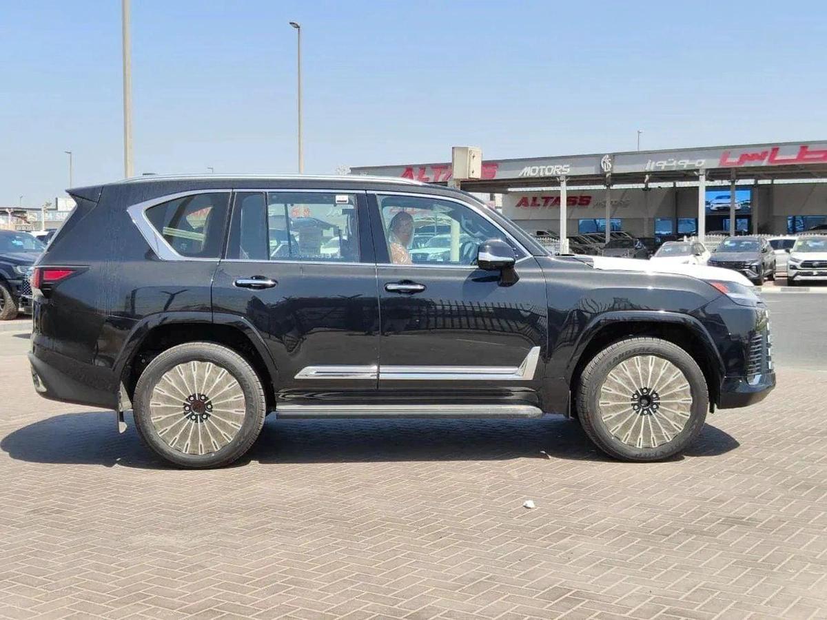 Lexus LX 600 LEXUS LX 600 VIP 3.5L-7-7