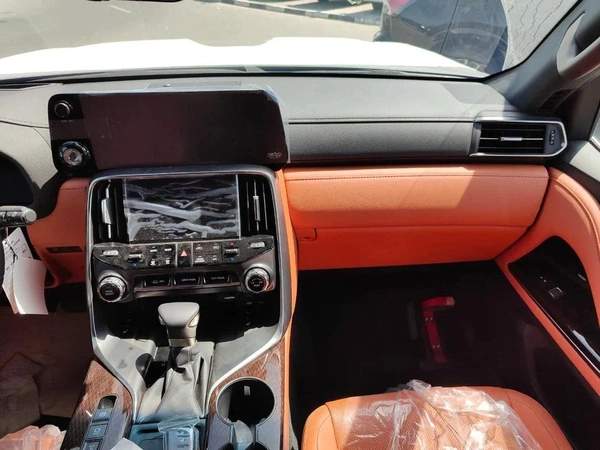 Lexus LX 600 LEXUS LX 600 VIP 3.5L