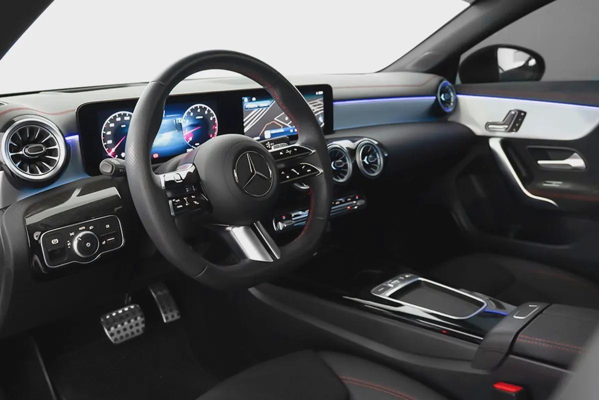 3,832 / 60 months | 0% DP | 2025 Mercedes Benz CLA250 4Matic / Mercedes-Benz Warranty Service-4-4