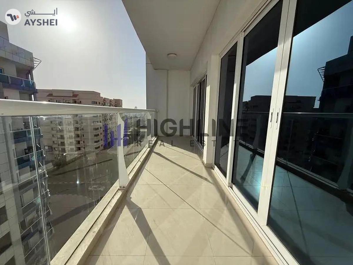 Bright & Spacious | Ready To Move | Close Kitchen-0-0