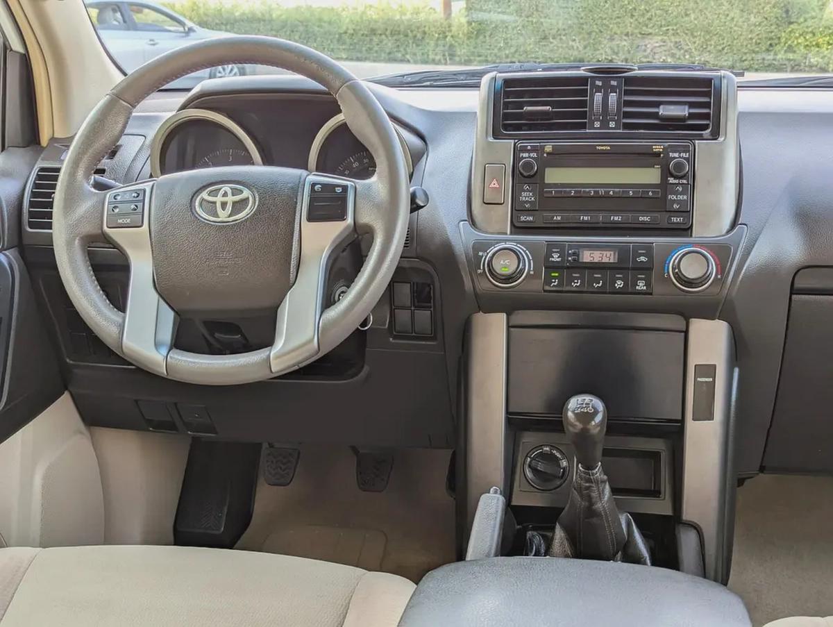 DIESEL Toyota Prado TX 2012 -V4 3.0L- Well Maintained-8-8