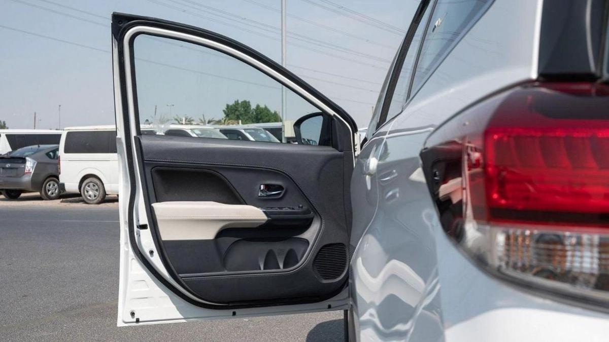 Toyota Rush Toyota Rush 1.5L Petrol AT MY2023-8-8