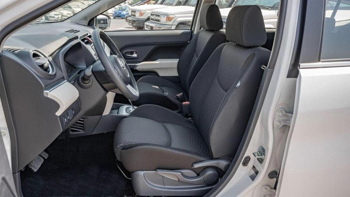 Toyota Rush Toyota Rush 1.5L Petrol AT MY2023-10-10