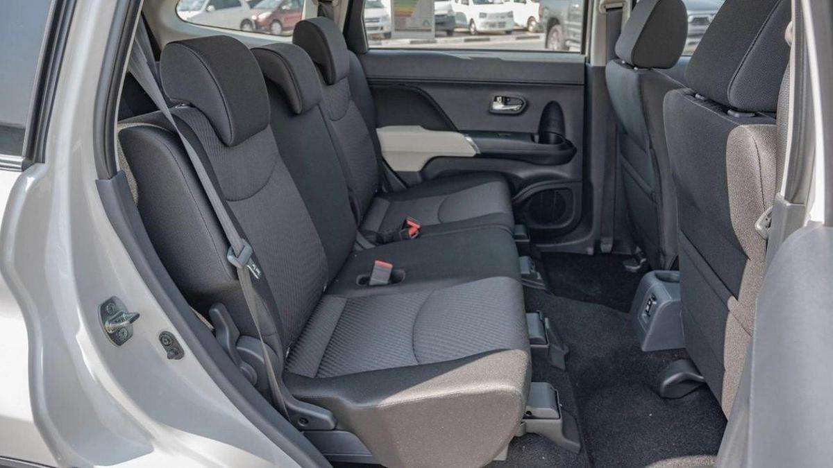 Toyota Rush Toyota Rush 1.5L Petrol AT MY2023-17-17