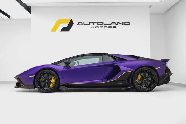 2022 LAMBORGHINI AVENTADOR ULTIMAE 01 OF 250. FULL CARBON