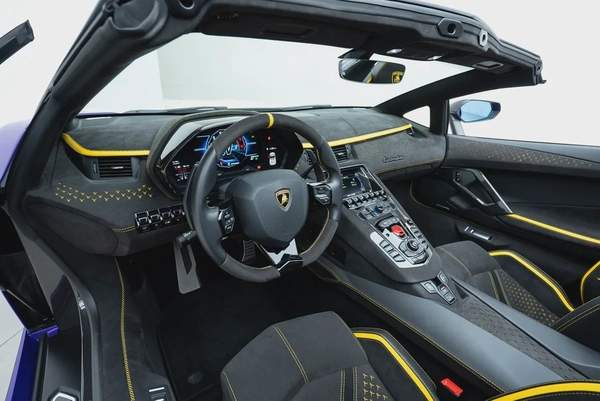 2022 LAMBORGHINI AVENTADOR ULTIMAE 01 OF 250. FULL CARBON