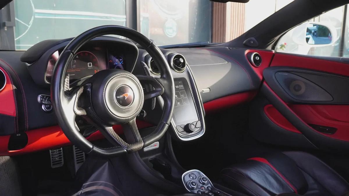 2016 Mclaren 570S | GCC Specs | Excellent Condition-11-11
