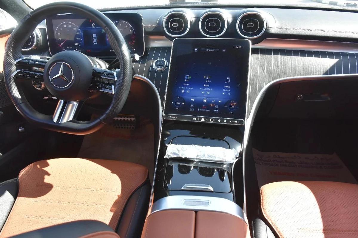 C300 LUXURY 2023 | WHITE LIKE-4-4