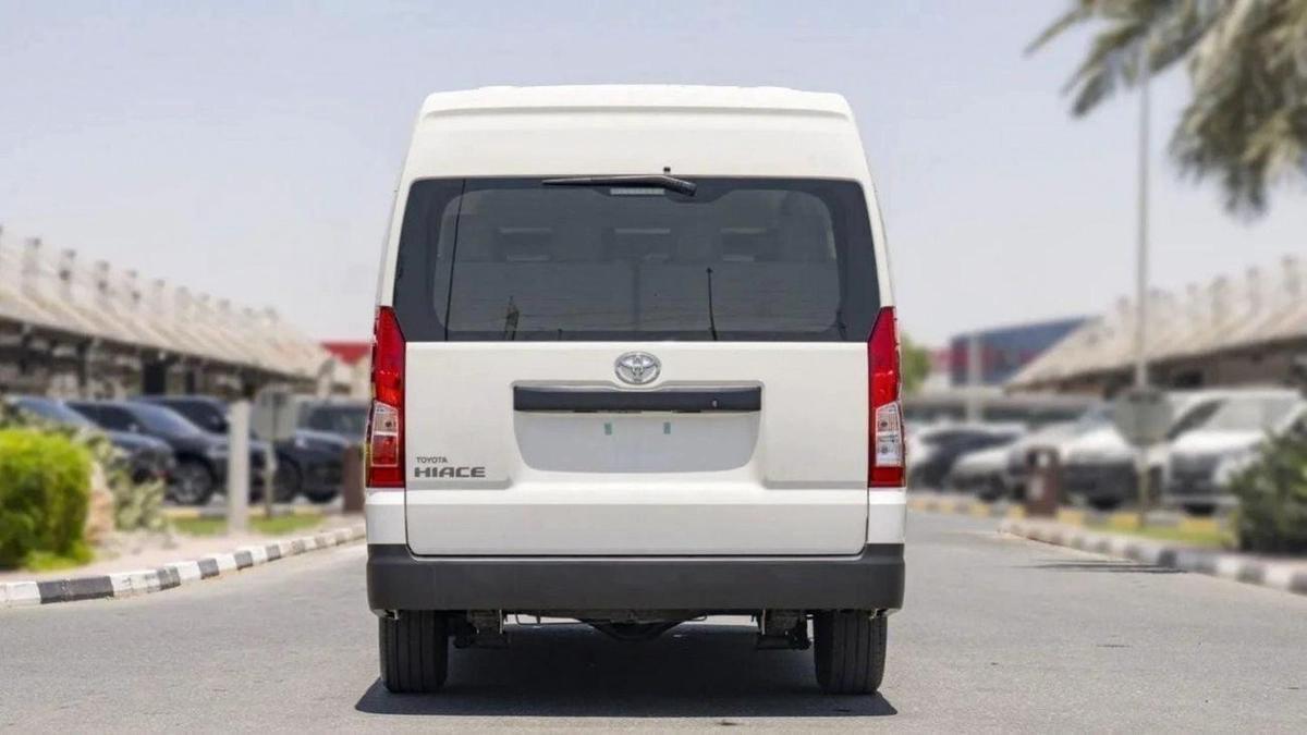 Toyota Hiace TOYOTA HIACE HR 3.5L Petrol MT 14 SEATER MY2023 – WHITE-4-4