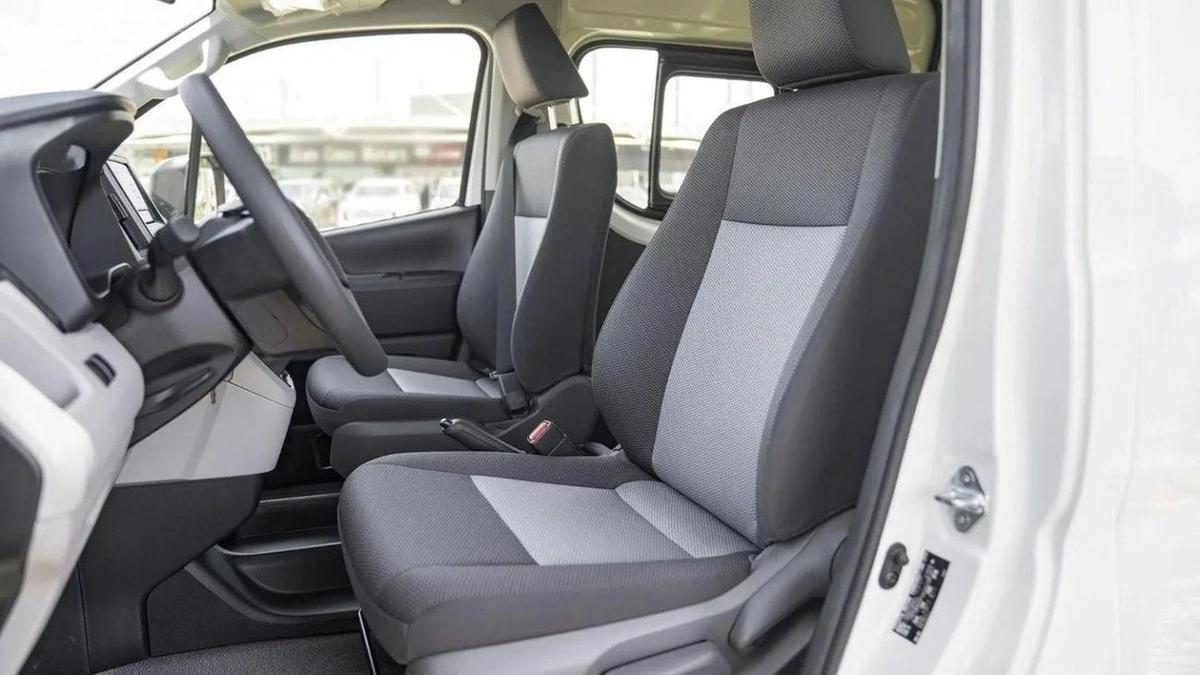 Toyota Hiace TOYOTA HIACE HR 3.5L Petrol MT 14 SEATER MY2023 – WHITE-10-10