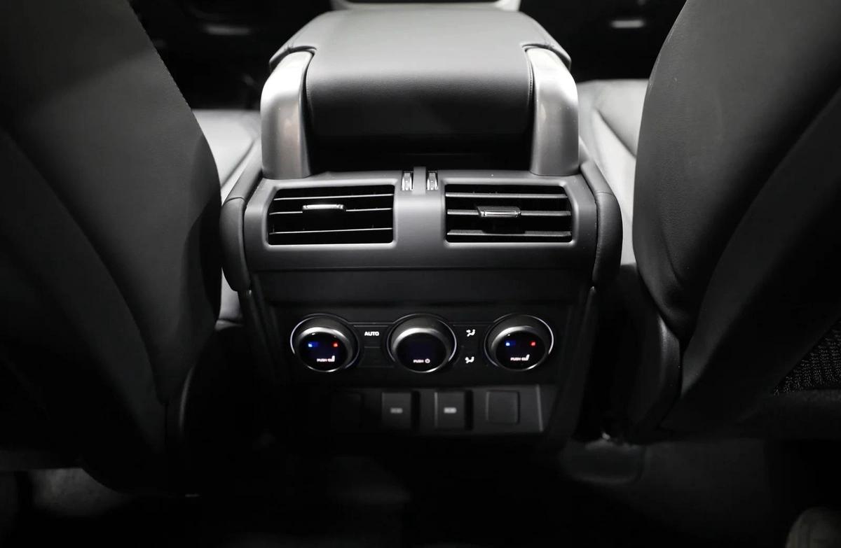 Defender | 3.0L Diesel | 4,550 AED Monthly | Free Insurance and Registration-9-9