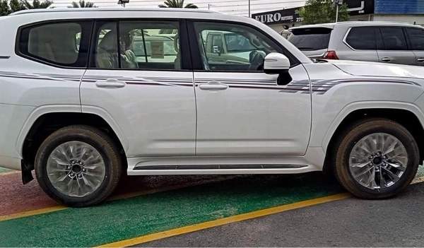Toyota Land Cruiser Toyota Land Cruiser 300 SERIES 4.0L 4WD 5 DOOR