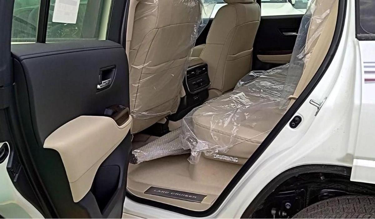 Toyota Land Cruiser Toyota Land Cruiser 300 SERIES 4.0L 4WD 5 DOOR-12-12