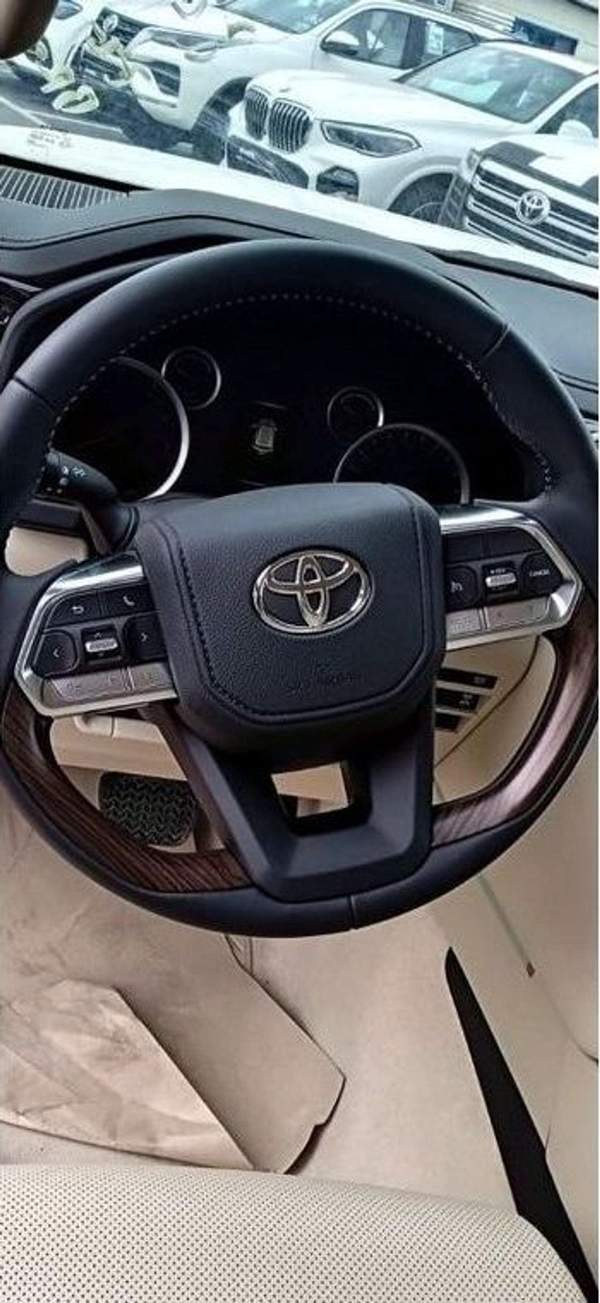 Toyota Land Cruiser Toyota Land Cruiser 300 SERIES 4.0L 4WD 5 DOOR