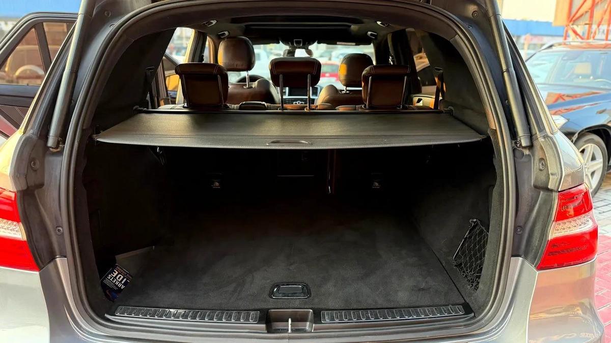 Mercedes ML-63 AMG-3-3
