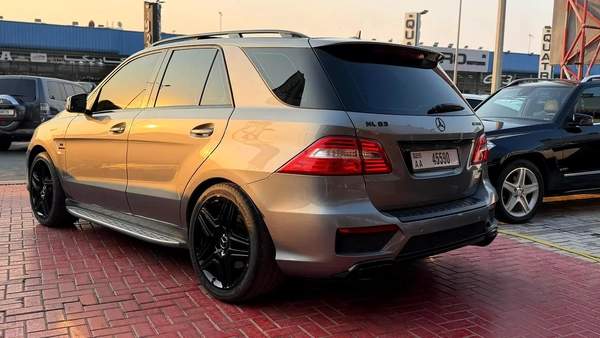 Mercedes ML-63 AMG