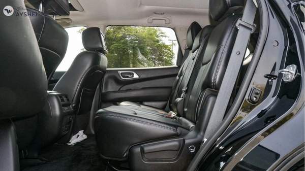 Nissan Pathfinder 4WD