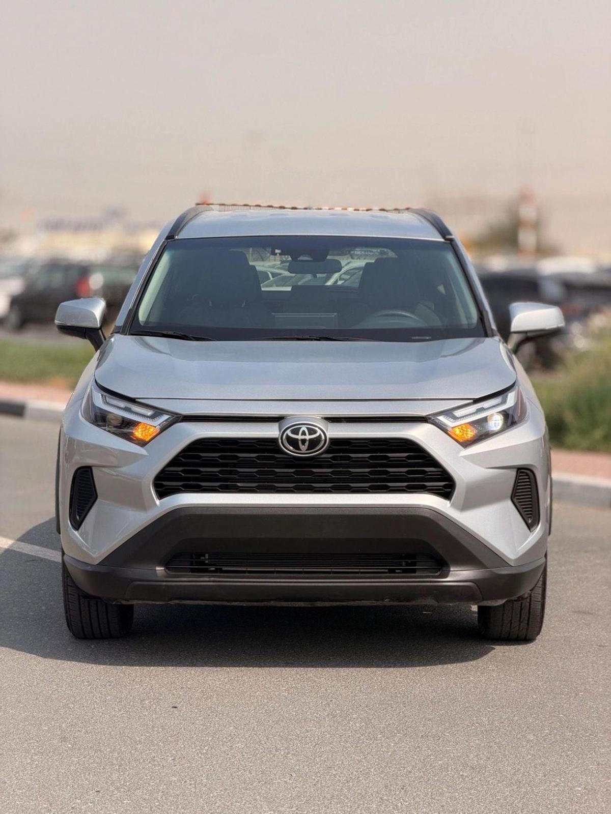 Toyota RAV4 XLE 2.5 L push start 2025 full option-1-1