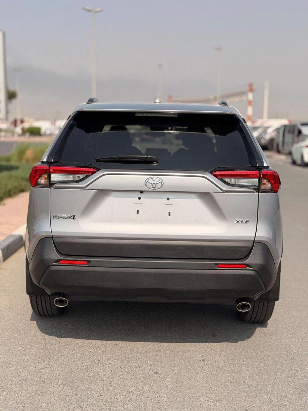 Toyota RAV4 XLE 2.5 L push start 2025 full option-3-3