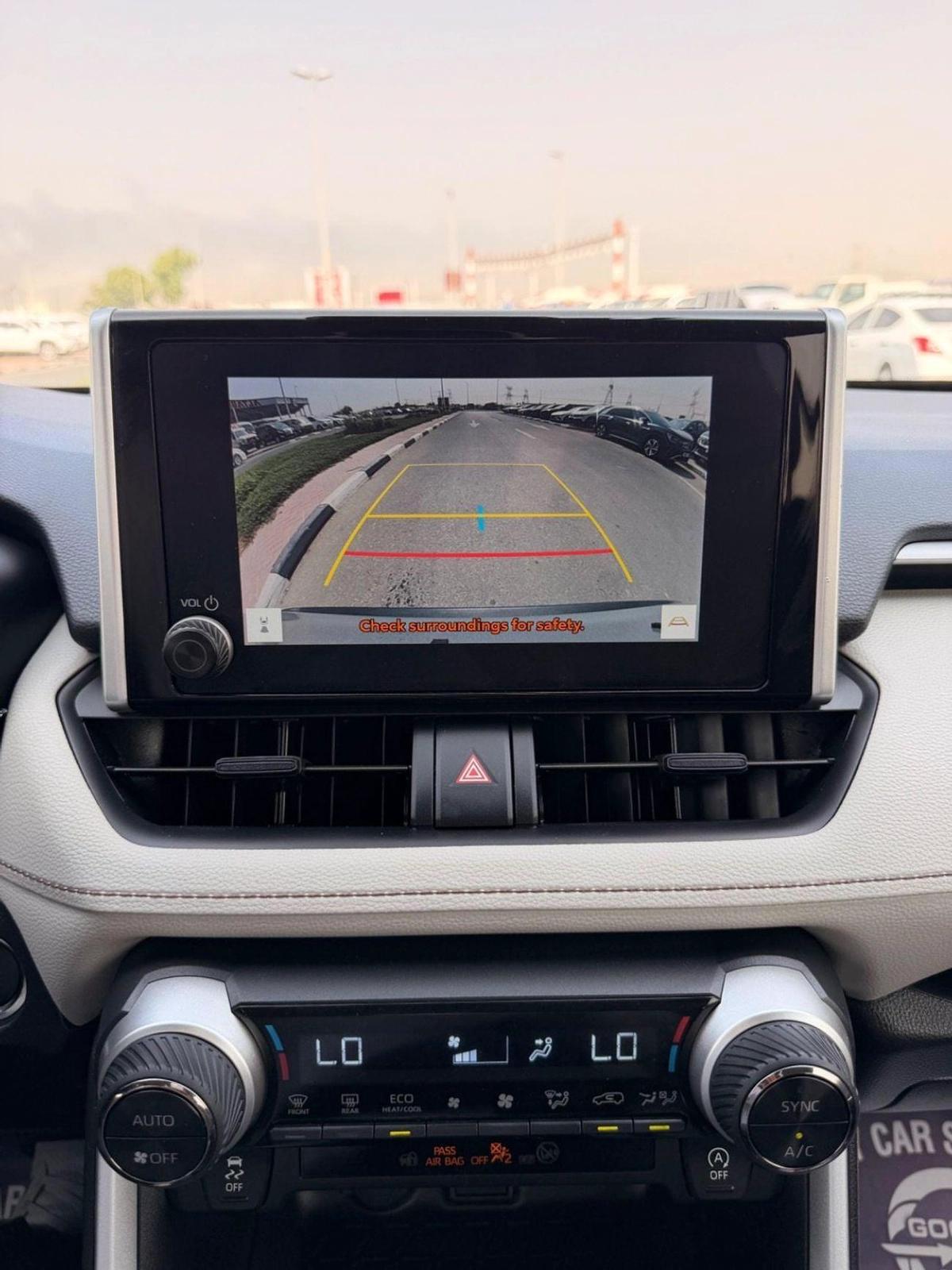 Toyota RAV4 XLE 2.5 L push start 2025 full option-7-7