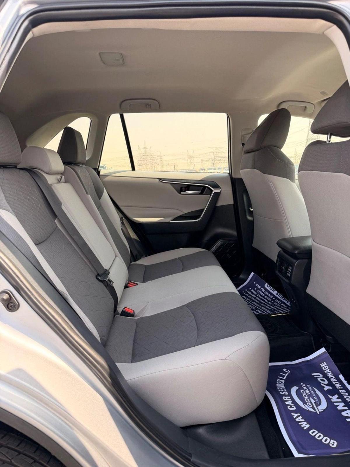 Toyota RAV4 XLE 2.5 L push start 2025 full option-15-15