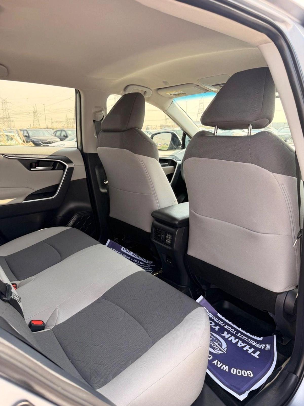 Toyota RAV4 XLE 2.5 L push start 2025 full option-16-16