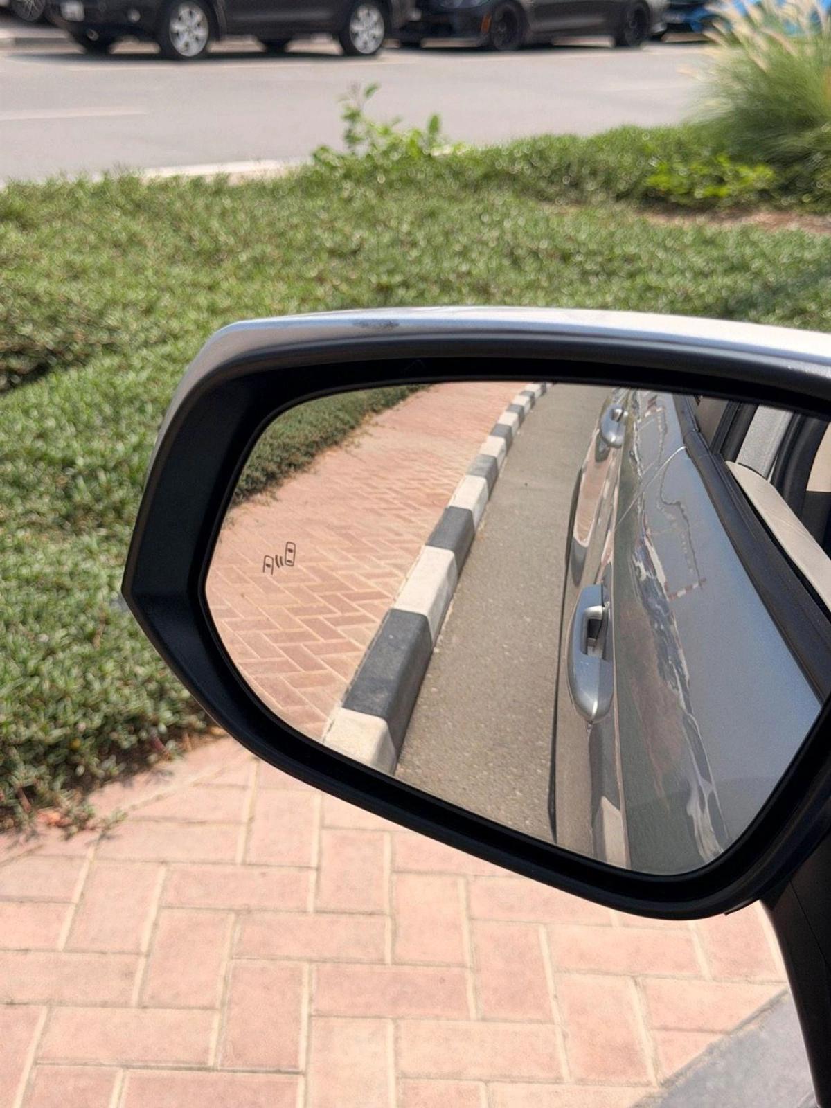 Toyota RAV4 XLE 2.5 L push start 2025 full option-19-19