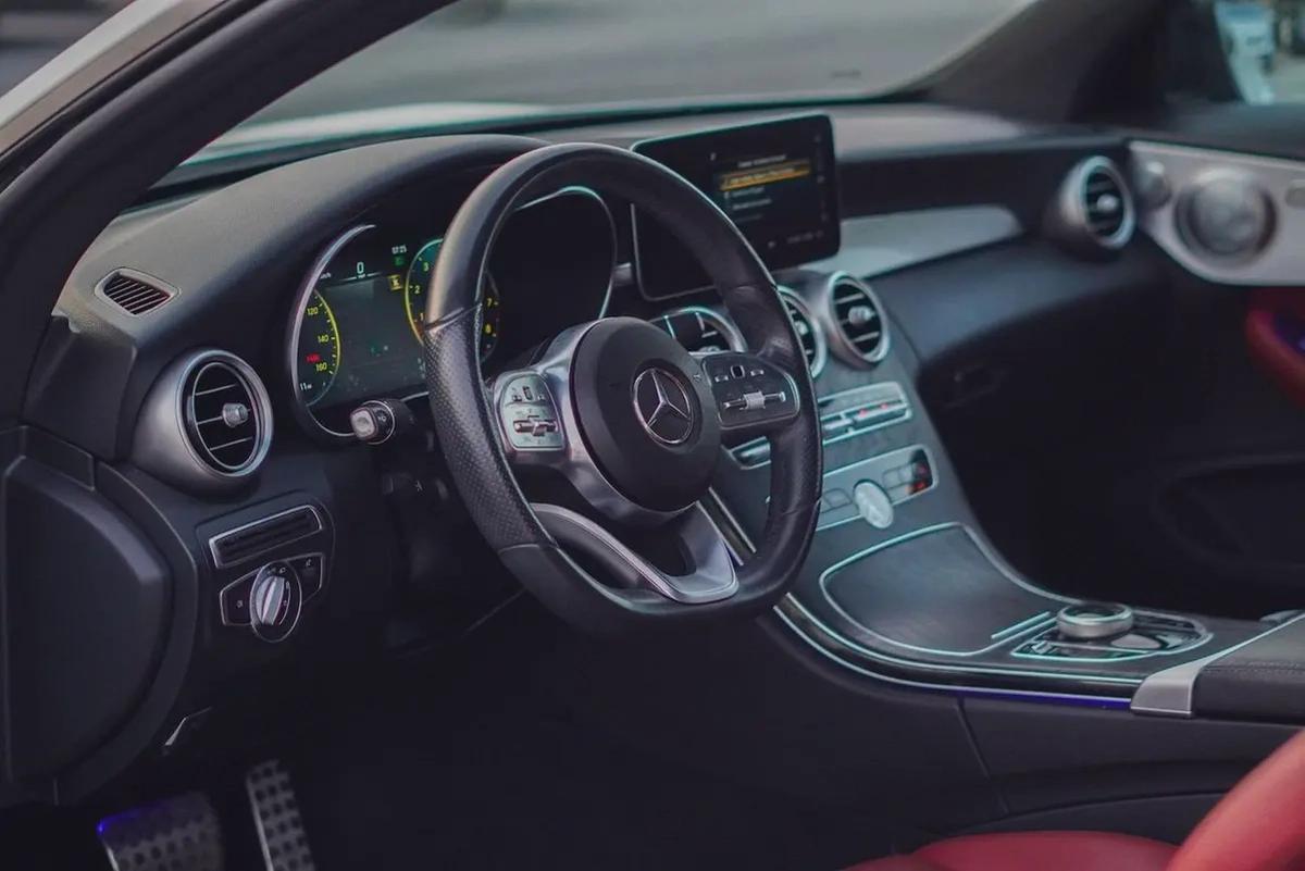 Mercedes-c300 coupe 2020-10-10