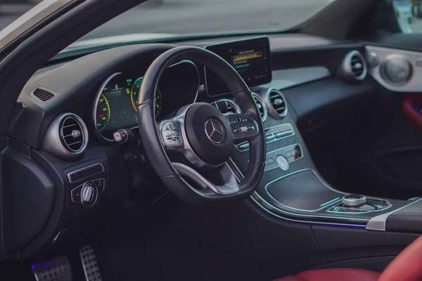 Mercedes-c300 coupe 2020