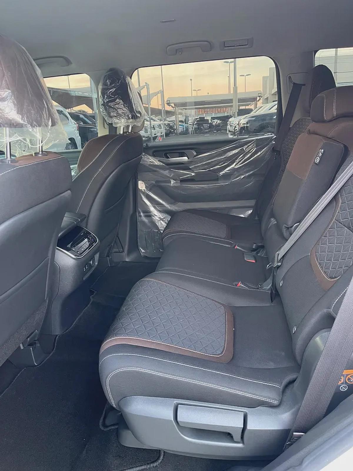 Nissan Patrol XE 2025 - GCC Specs-12-12