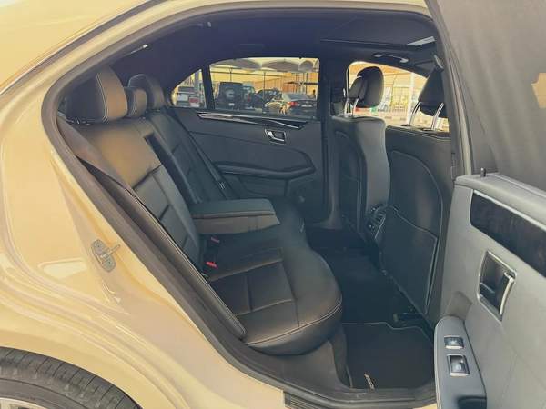 Mercedes-Benz E550 V8 Neat and Clean car ready to Drive