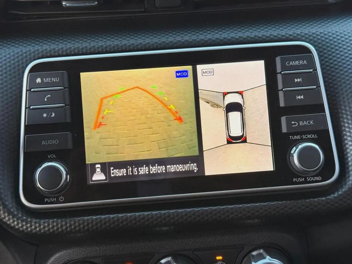 Nissan Kicks, 2024 completely accident-free, original paint.-13-13