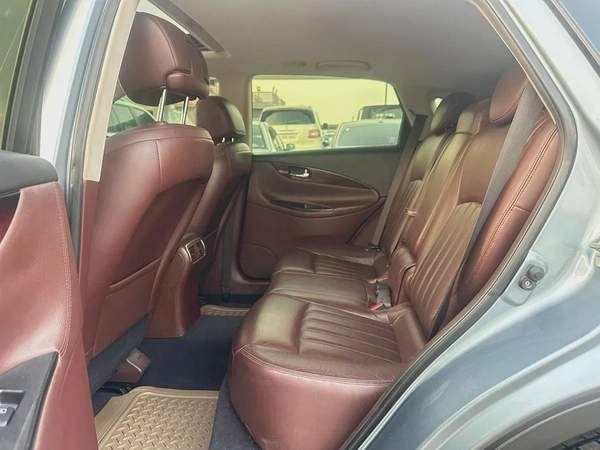 إنفينيتي QX50 مواصفات خليجية 2016 بحالة جيدة