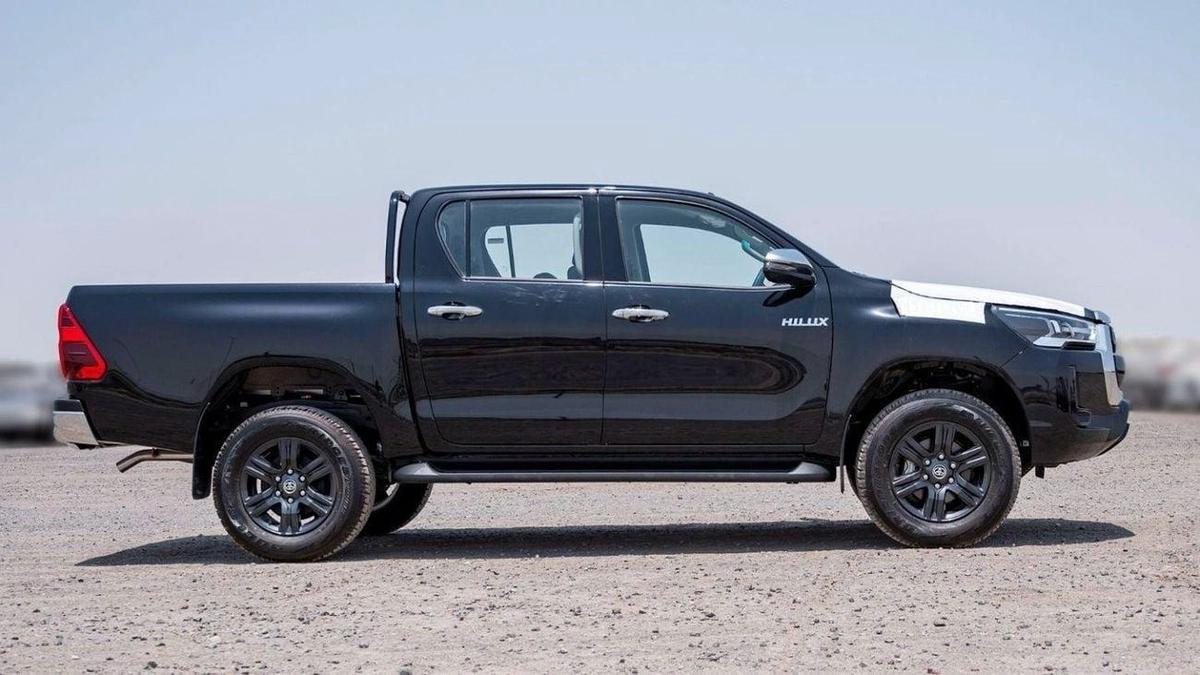Toyota Hilux HILUX SR5 2.4L AT FULL OPTION DIESEL-6-6