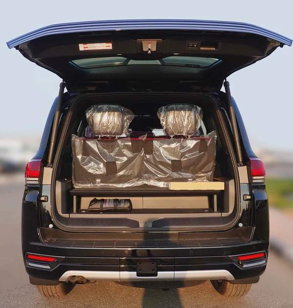 Toyota Land Cruiser VXR 2026 Hybrid 3.5- GCC Specs - Brand New