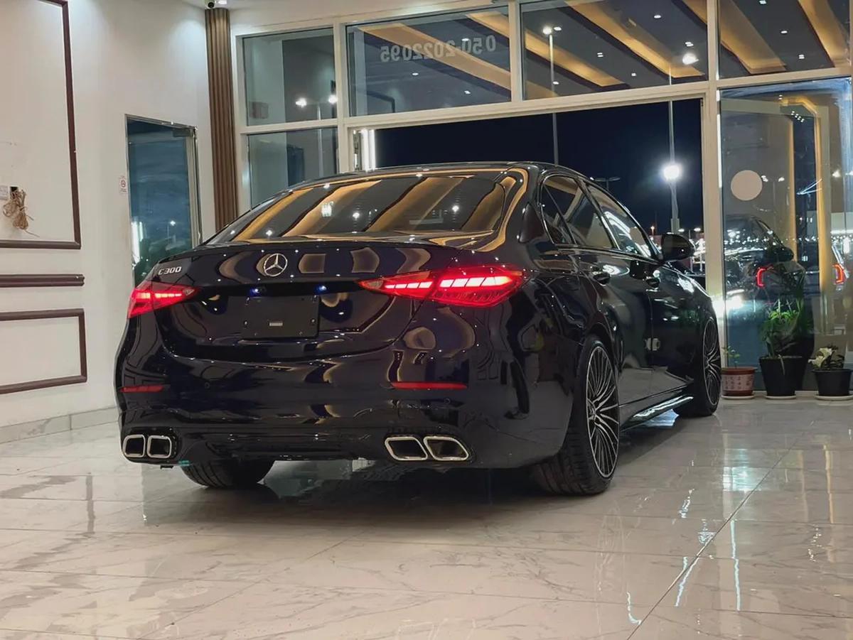 2023 Mercedes-Benz C 300 AMG - American Specs - GCC Ready!-4-4