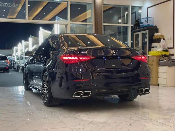 2023 Mercedes-Benz C 300 AMG - American Specs - GCC Ready!