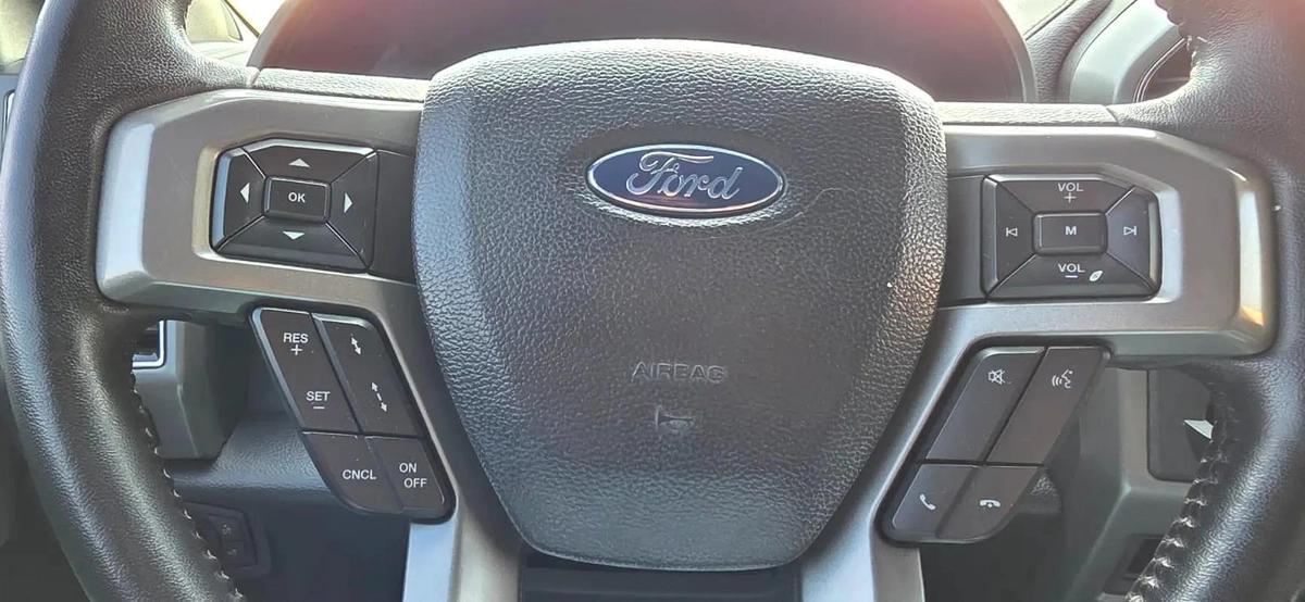 2021-Ford Expedition XLT-Excellent Condition-Under Warranty-Bank Finance Available-1-1