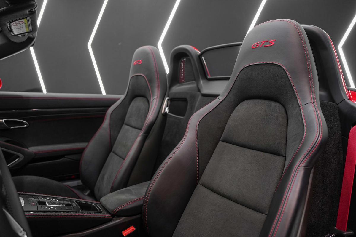 Porsche 718 Boxster GTS 4.0-1-1