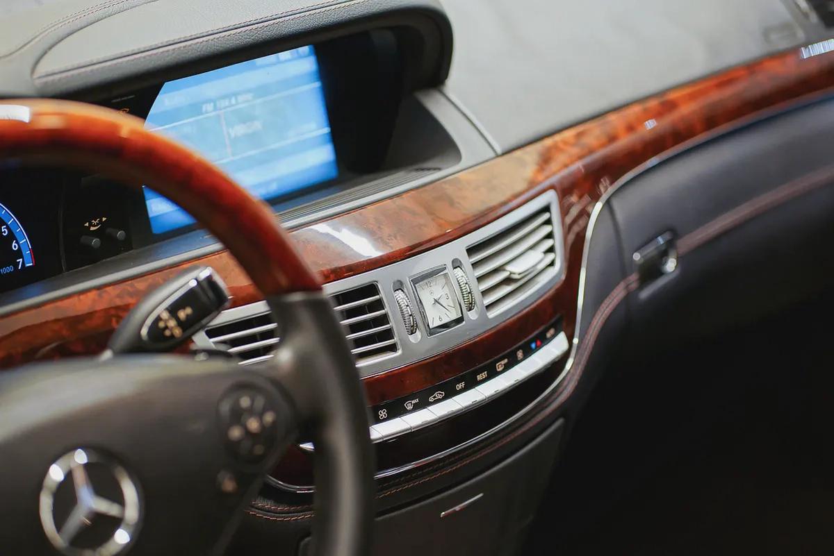 AED 1302 | MERCEDES S500 AMG 2012 | PRISTINE CONDITION | LOW KMS | HI SPECS | 1 YEAR WARRANTY-12-12