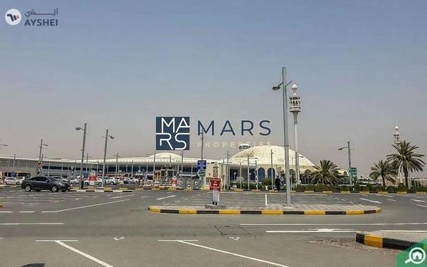 **Spacious Villa for Rent in Al Hoshi – Fully Renovated**