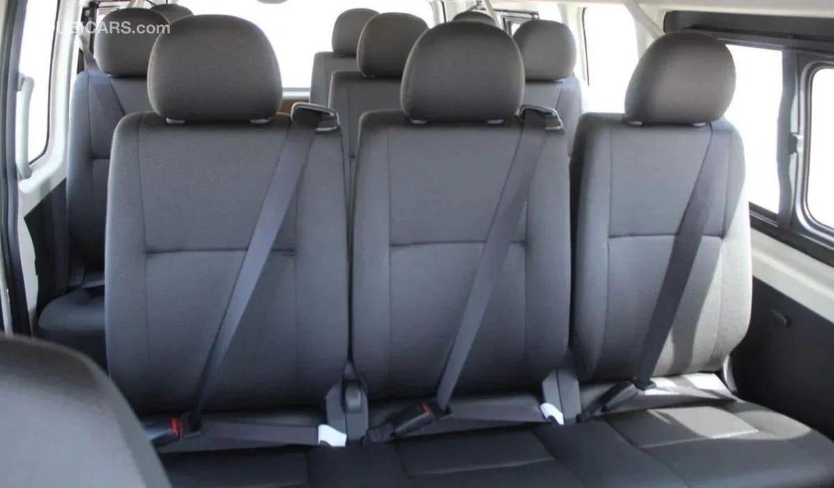 Toyota Hiace 2.5 DIESEL-8-8
