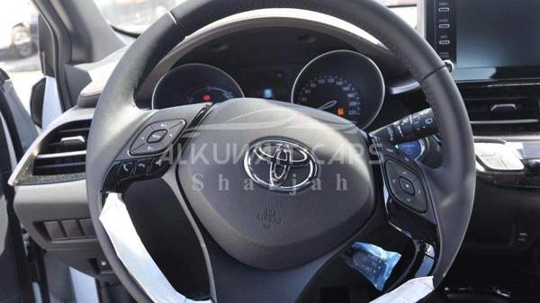 Toyota CHR 1.8L CUV FWD 5 DOORS