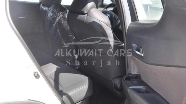 Toyota CHR 1.8L CUV FWD 5 DOORS