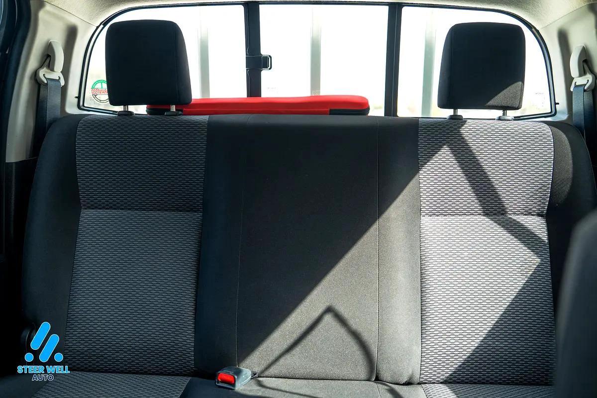 Toyota Hilux Double Cab GL-1-1