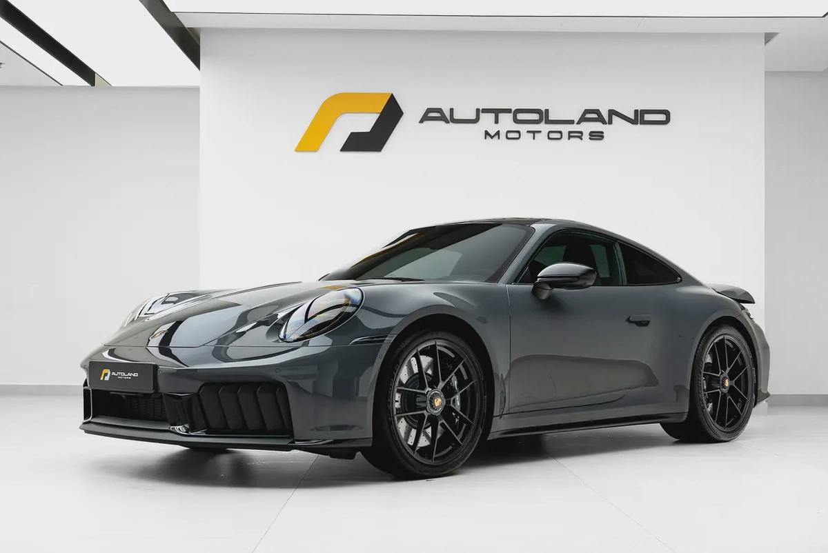 2025 PORSCHE 911 CARRERA GTS WITH WARRANTY.-0-0