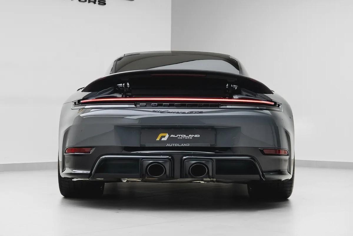 2025 PORSCHE 911 CARRERA GTS WITH WARRANTY.-4-4