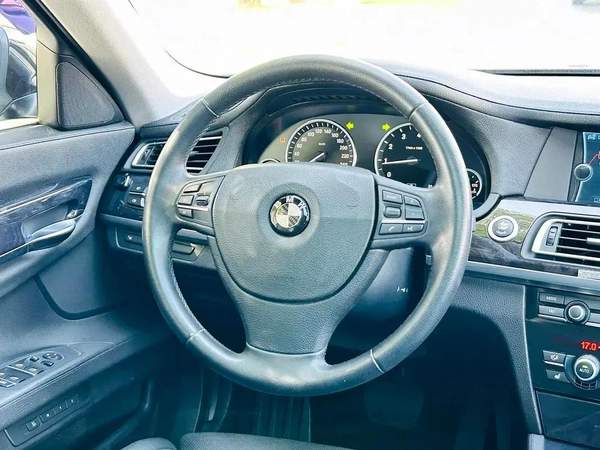 BMW 750I | 2010 | ONLY : 110417 KM | CLEAN TITLE | JAPAN IMPORT