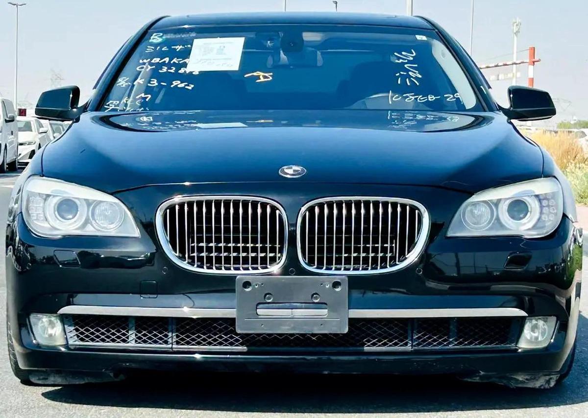 BMW 750I | 2010 | ONLY : 110417 KM | CLEAN TITLE | JAPAN IMPORT-8-8